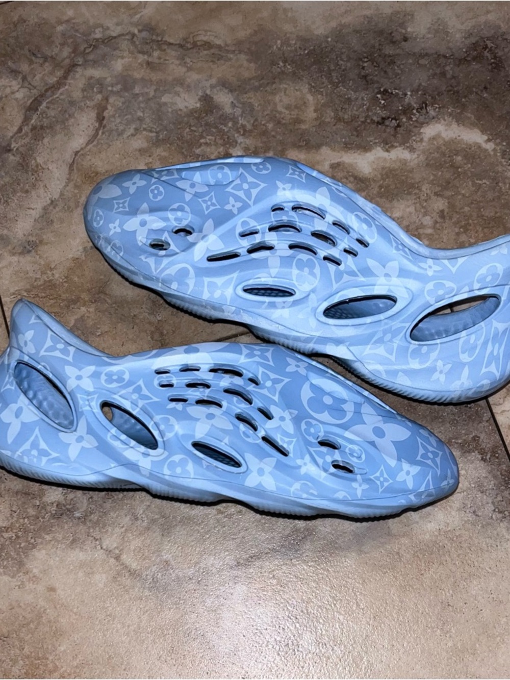 Imran Potato Blue Lobster Runners Size 9